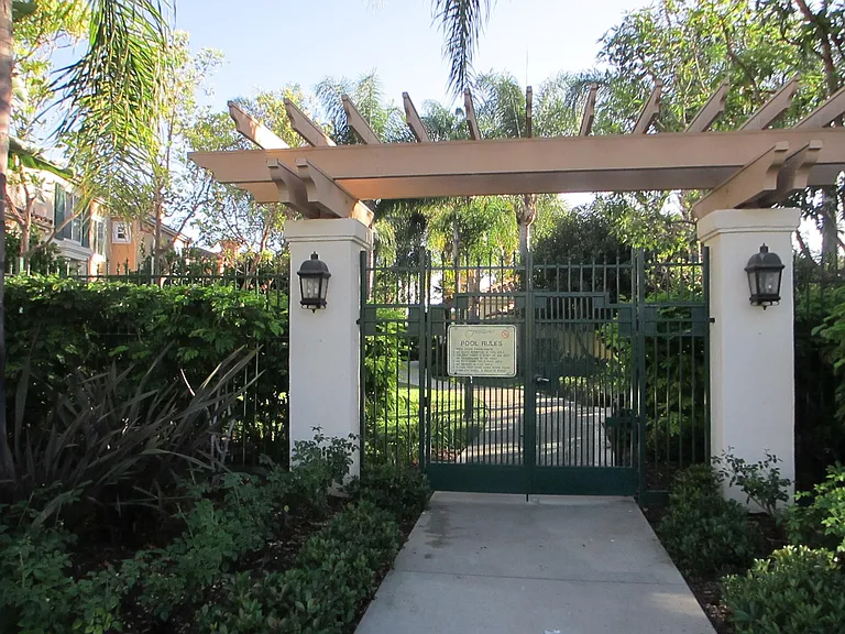 29 Del Cambrea — Photo 19