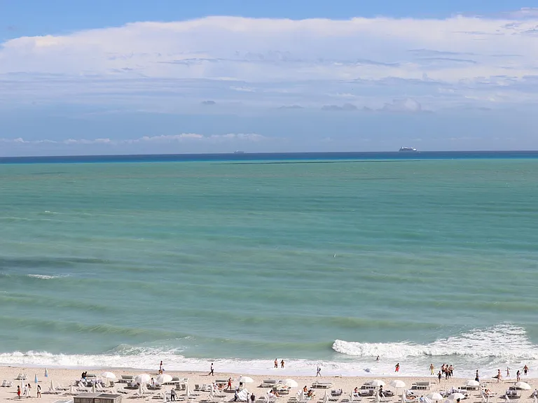 2301 Collins Ave #1015 — Photo 39