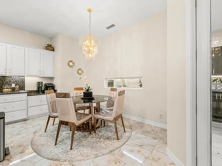 46211 Roadrunner Ln — Photo 11