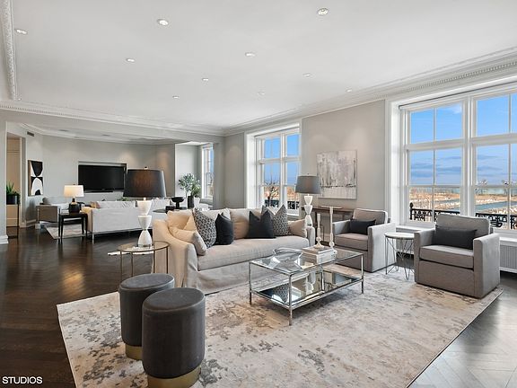 2nd image of 3400 N Lake Shore Dr APT 3A