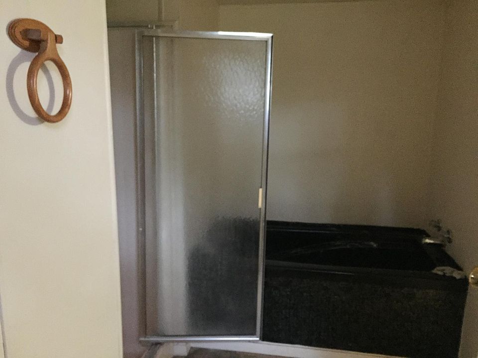 2nd image of 1415 Arvel Cir