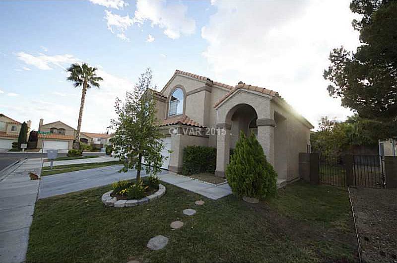 1st image of 2725 Kennington Cir