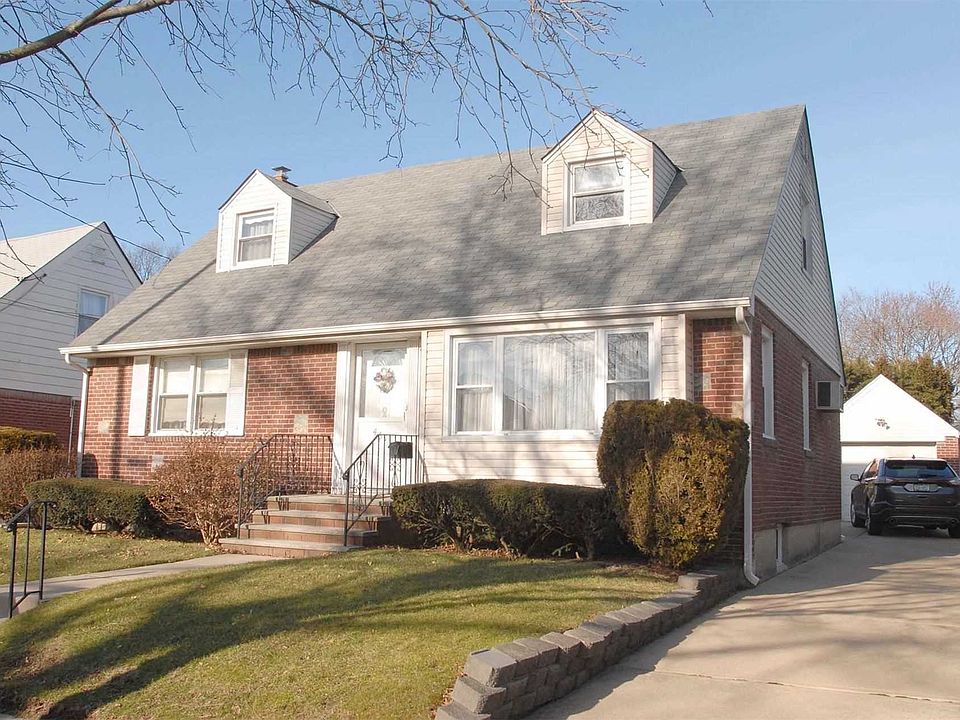 1st image of 461 Carnation Ave