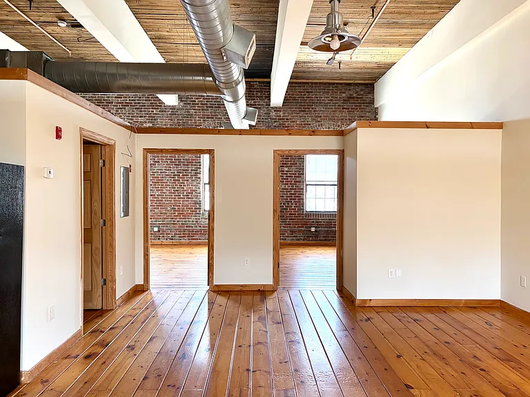 Lofts 125 — Photo 1