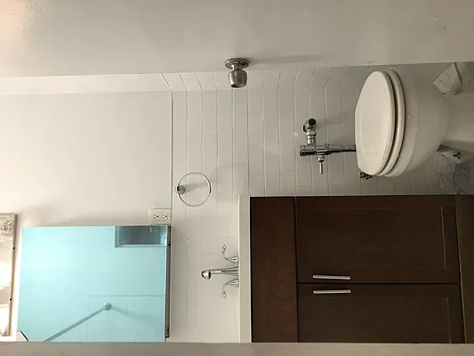 Rented by Waverly Realty Associates | media 28