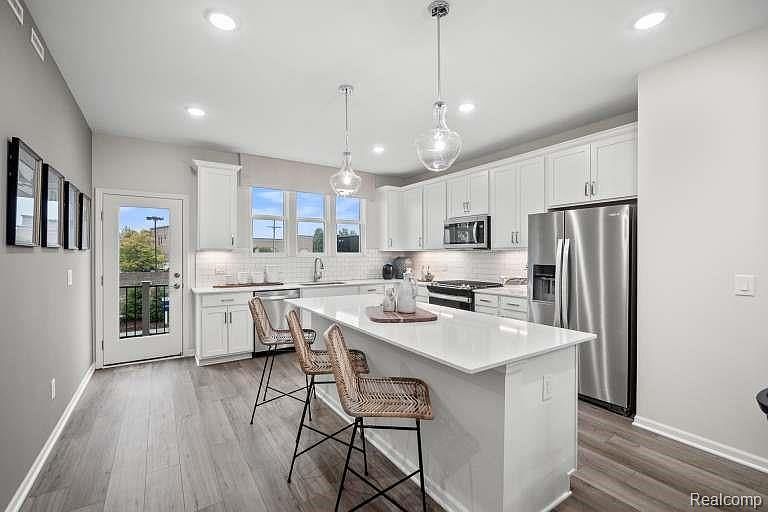 25335 Tolstoy Trl, photo 9