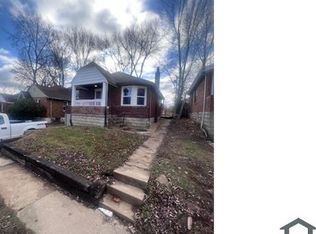 8720 Susan Ave, Saint Louis, MO 63114