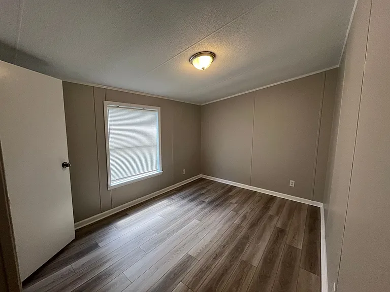 6803 Waters Ave — Photo 23