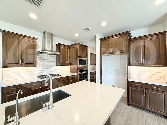 3rd image of 28322 N 132nd Ln