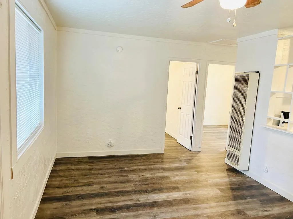 5350 W. Broadway APT. #8 — Photo 2
