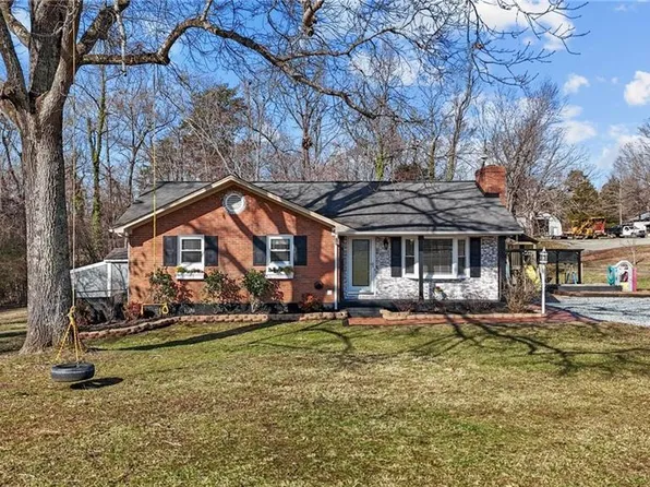 1342 Stonewall Springs Rd, Burlington, NC 27217