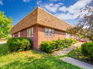 605 Front St, Henry, IL 61537