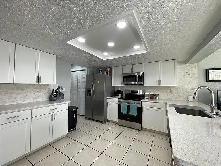 8910 Elm Leaf Ct — Photo 10