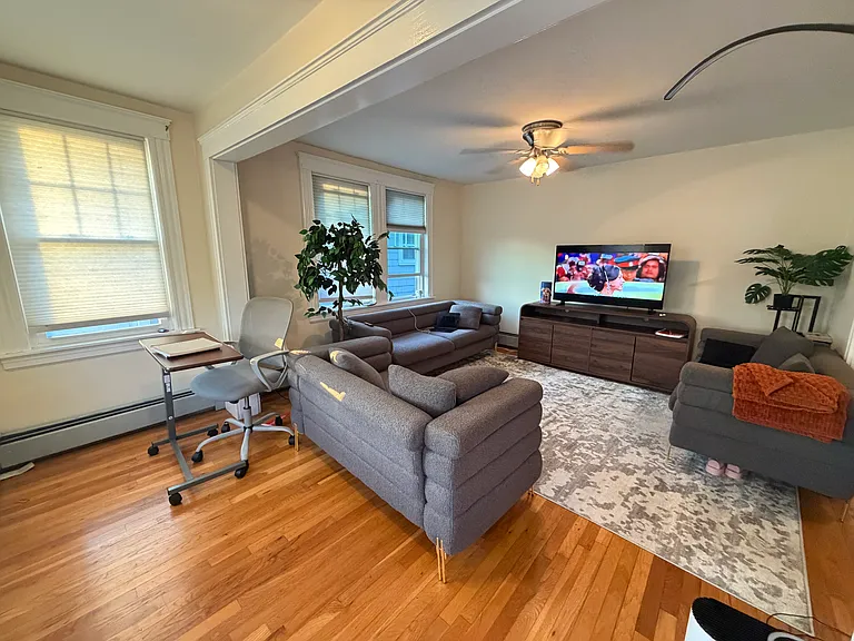 100 Walnut St #2 — Photo 2