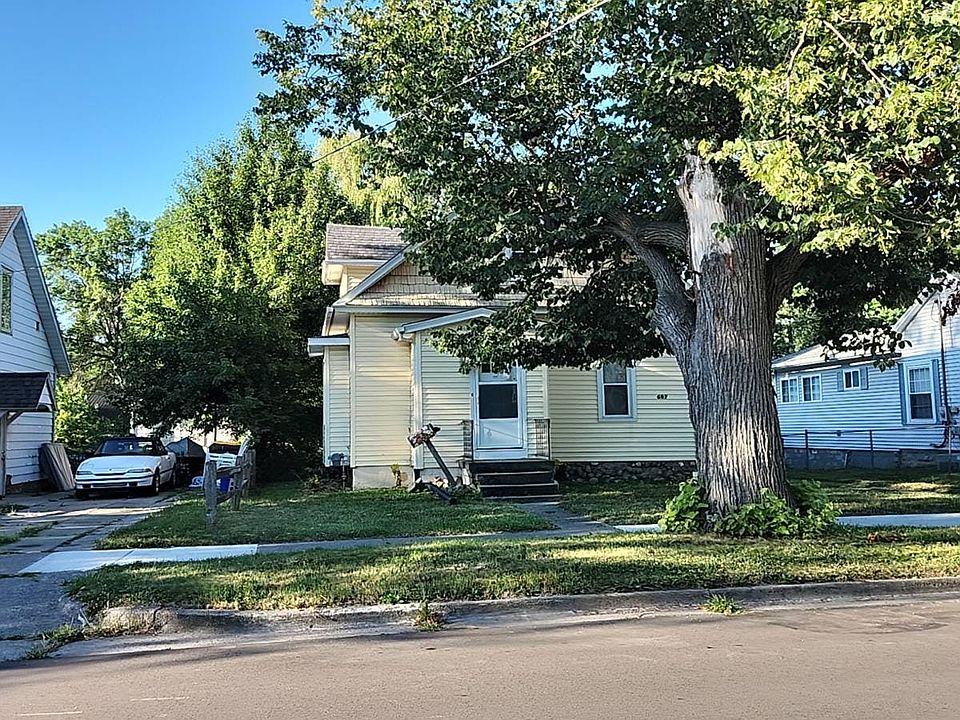 1st image of 607 W Park St