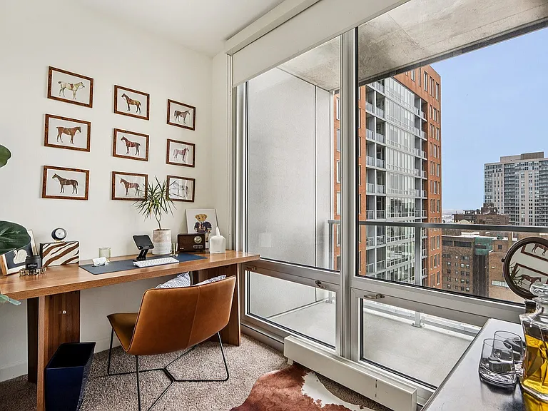 Park Lafayette Towers — Photo 7
