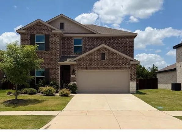 1412 Victoria St, Mesquite, TX 75181