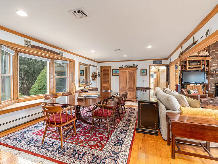 28 Koral Dr — Photo 11