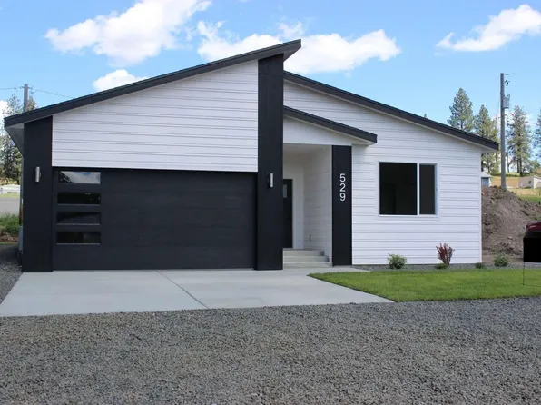 529 S 2nd St, Rockford, WA 99030