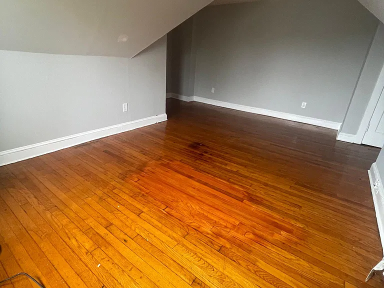 49 Gorman St #2 — Photo 8