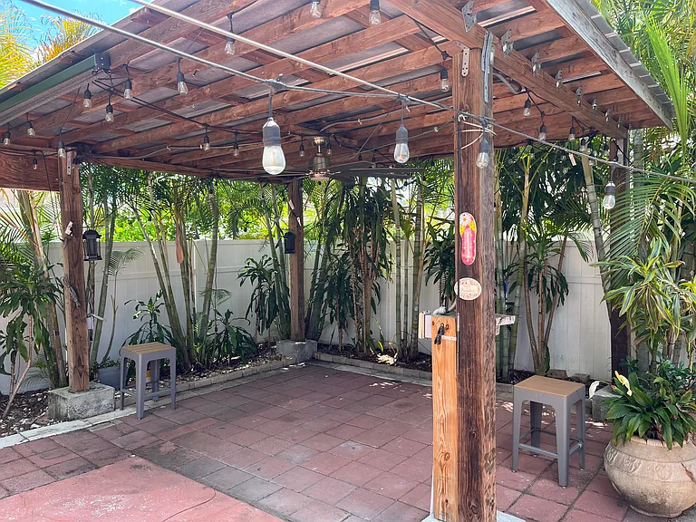 6924 Buhrley Ter N — Photo 10