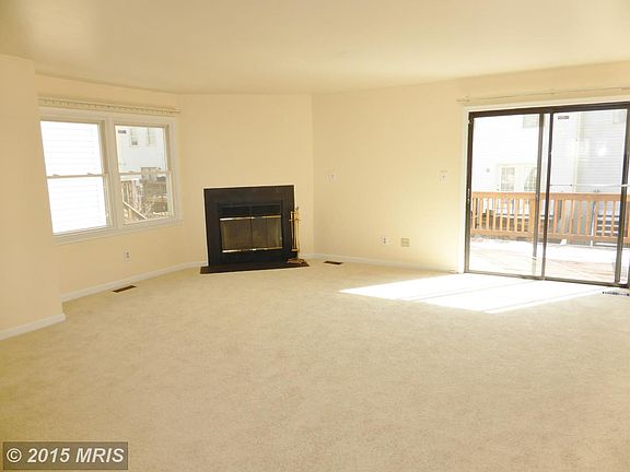 3rd image of 3811 Roxbury Ct