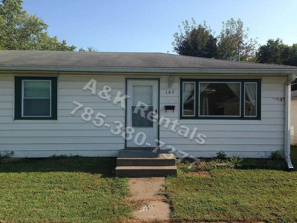 107 SW Roosevelt