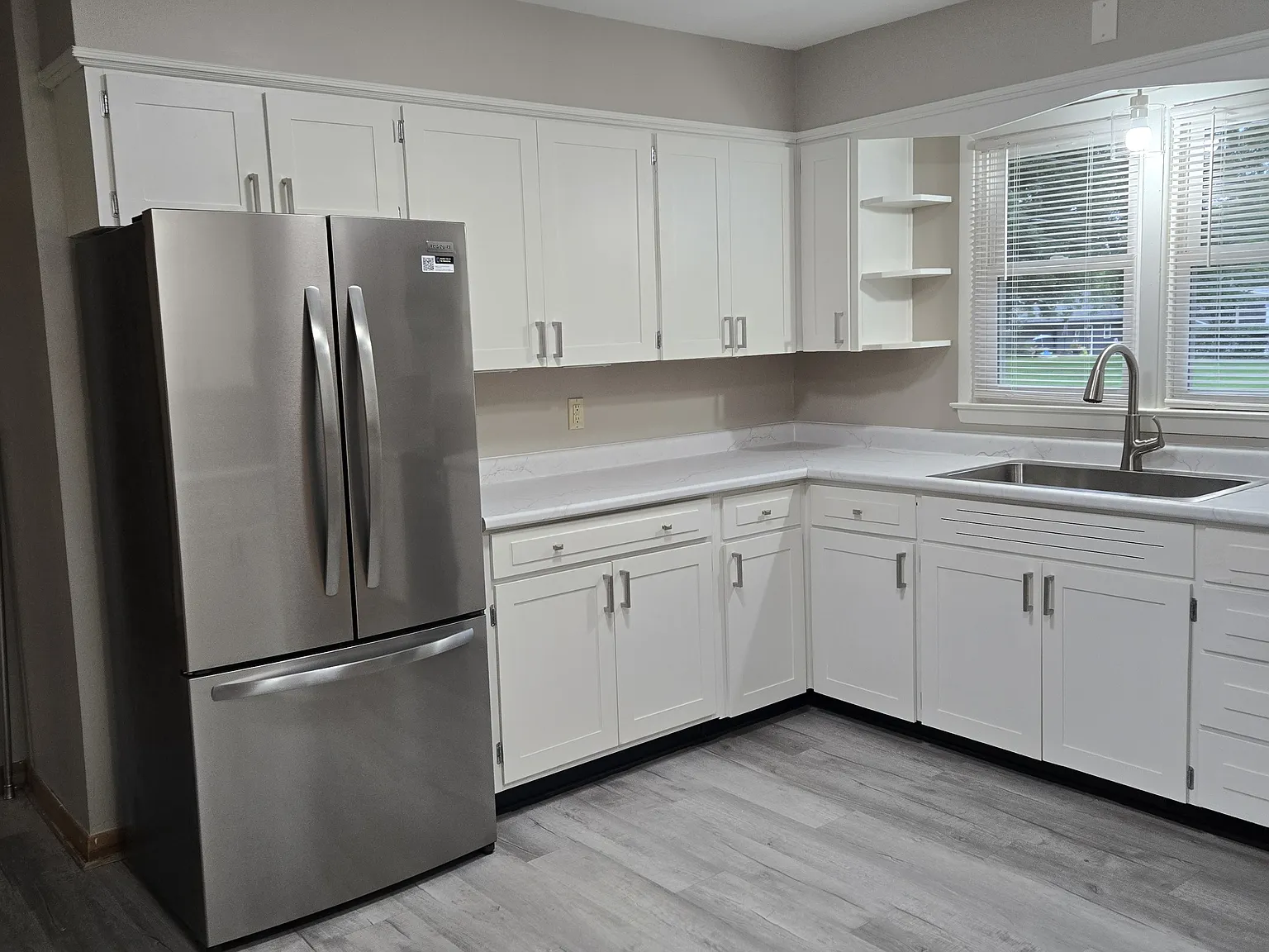 1 bed, 853 sqft, $1,000 — Photo 3