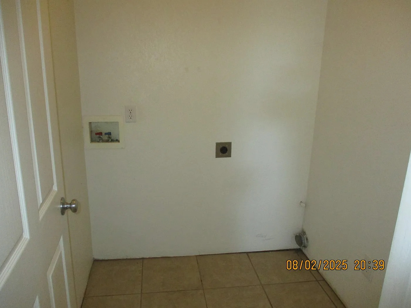 3 bed, 1568 sqft, $1,600 — Photo 2