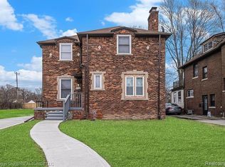 15716 Ashton Rd, Detroit, MI 48223