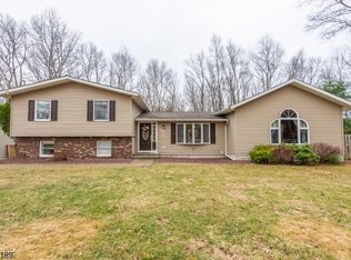 170 Upper North Shore Rd, Branchville, NJ 07826