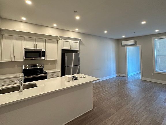 3rd image of 58 River St #3