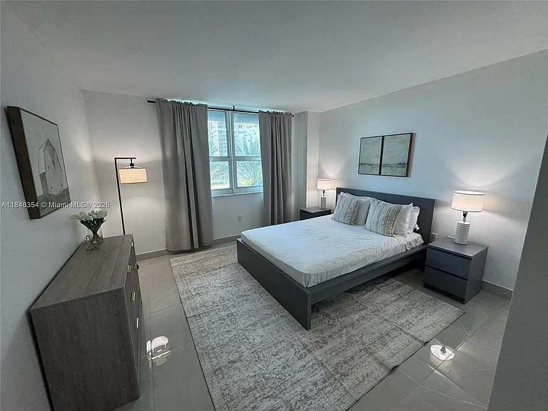 1155 Brickell Bay Dr #307 — Photo 15