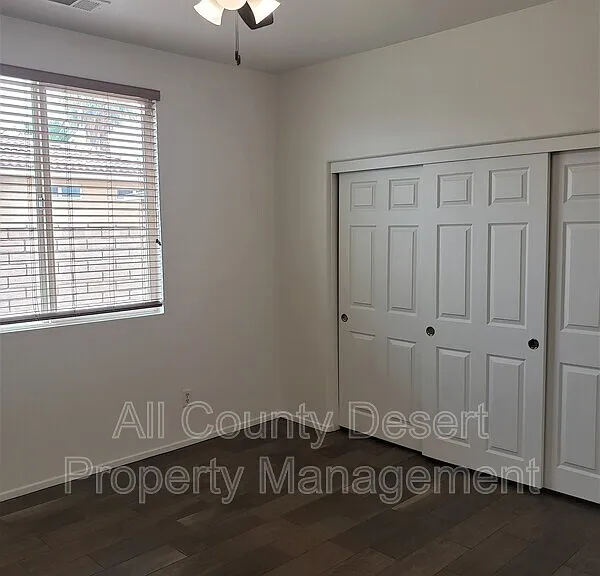 37853 Avon St — Photo 21