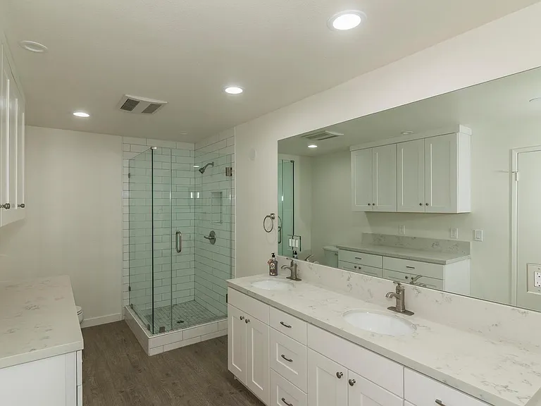 11826 Kiowa Ave #202 — Photo 13