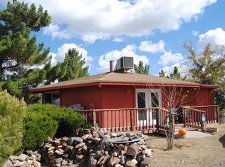 17283 E Lakeview Pl, Mayer, AZ 86333