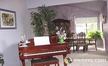 Livingroom view from foyer