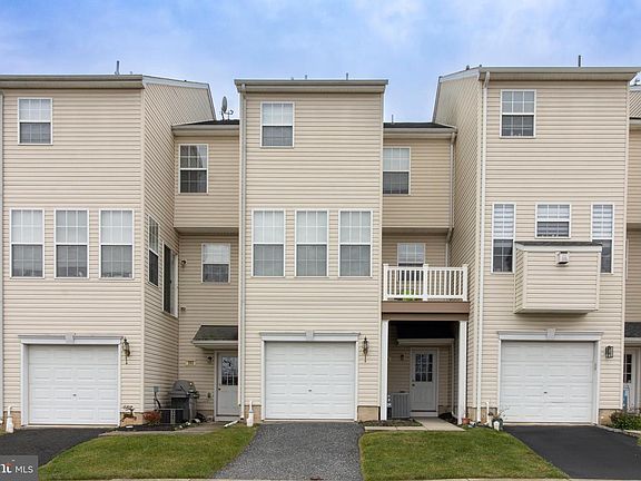 4th image of 355 Bruaw Dr