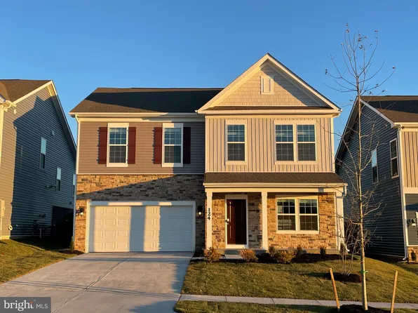 126 Clerkenwell Dr, Stephens City, VA 22655