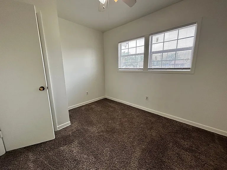 3119 Jarvis St — Photo 13