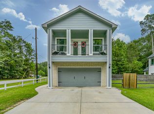 725 Magnolia Point Dr, Huffman, TX 77336