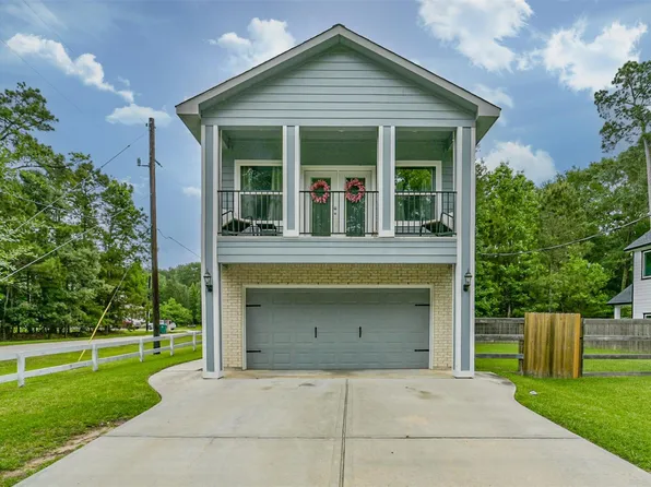 725 Magnolia Point Dr, Huffman, TX 77336