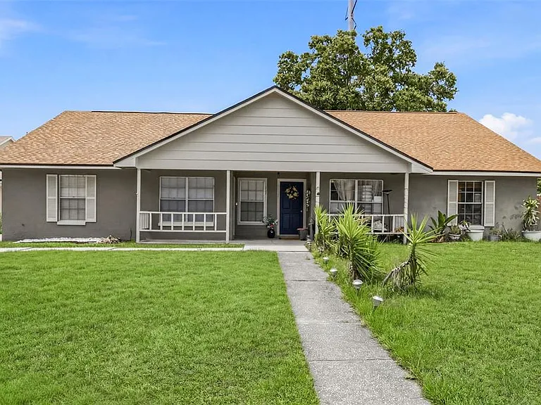 3257 Laurel Dale Dr — Photo 1