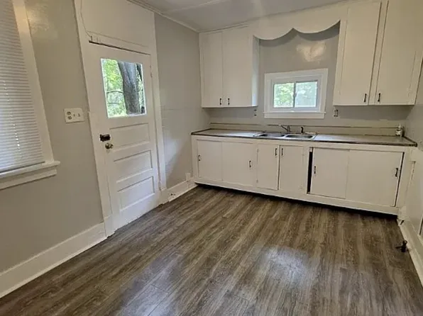 224 Mathews Ave, Pittsburgh, PA 15210