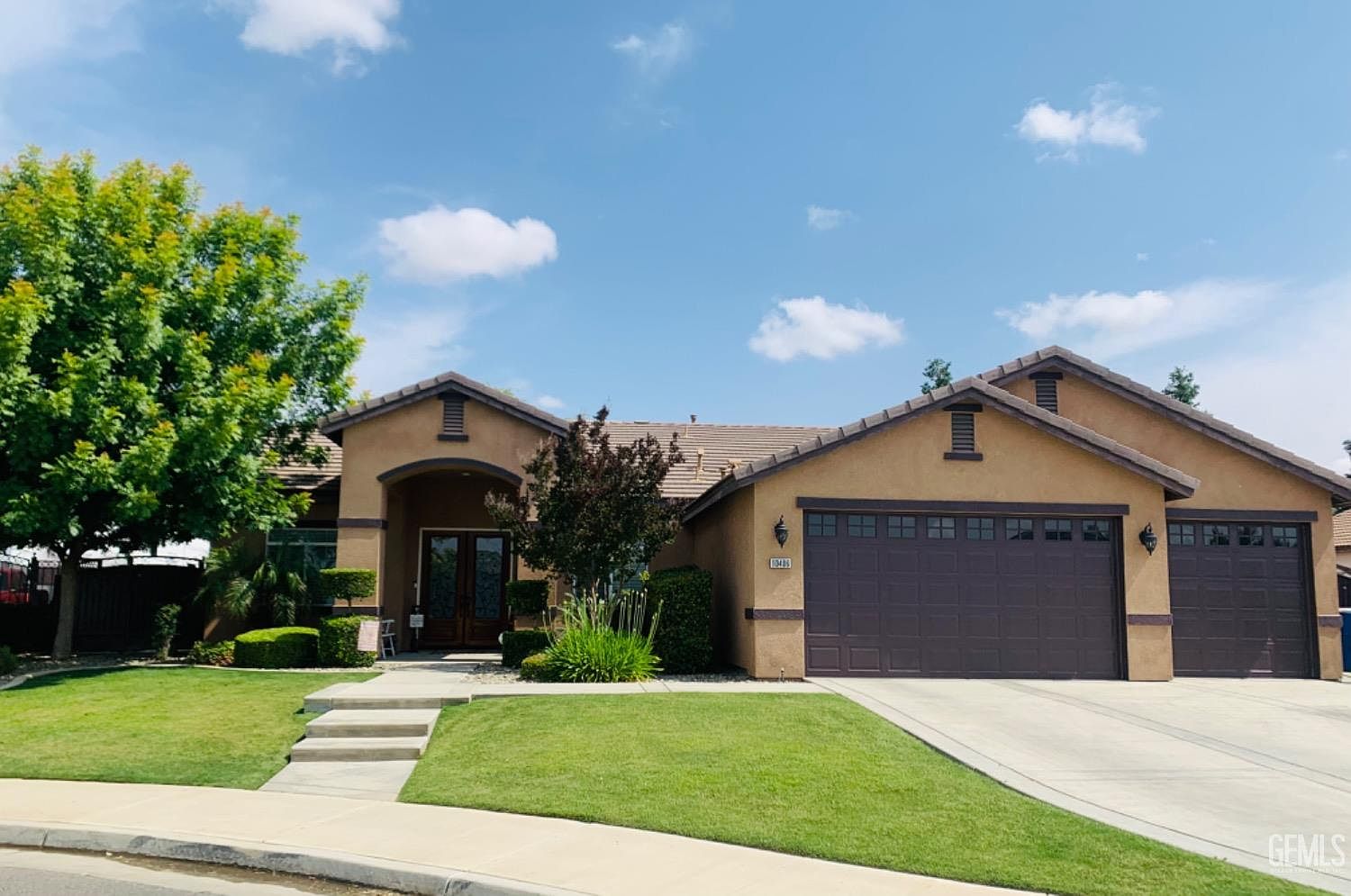 10406 Silverthorne Dr, Bakersfield, CA 93314 | Zillow