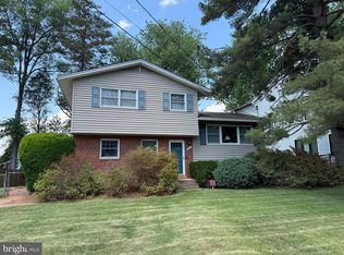 611 Tapawingo Rd SW, Vienna, VA 22180