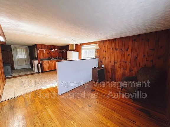 5th image of 19 Clairmont Ave #Up
