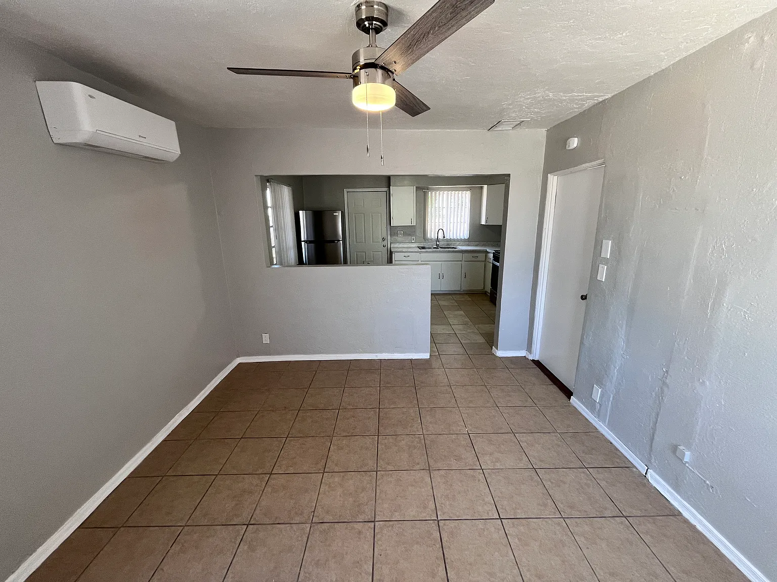 1 bed, 575 sqft, $895 — Photo 3