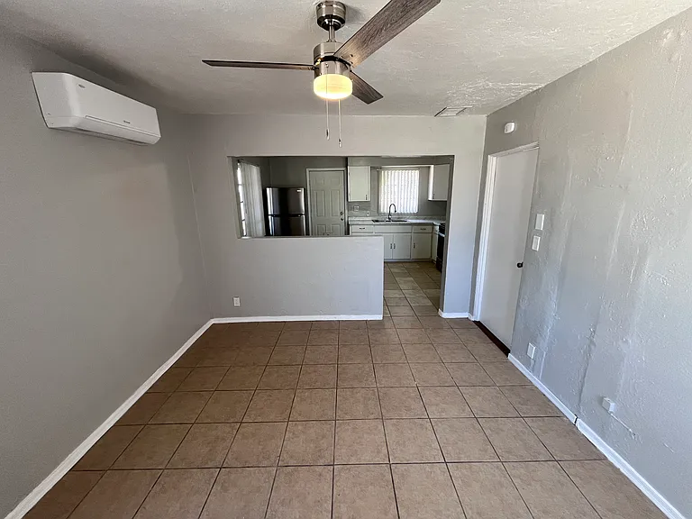 220 E Fort Lowell Rd #9 — Photo 3