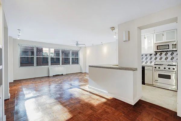 Rented by Level Group | media 14